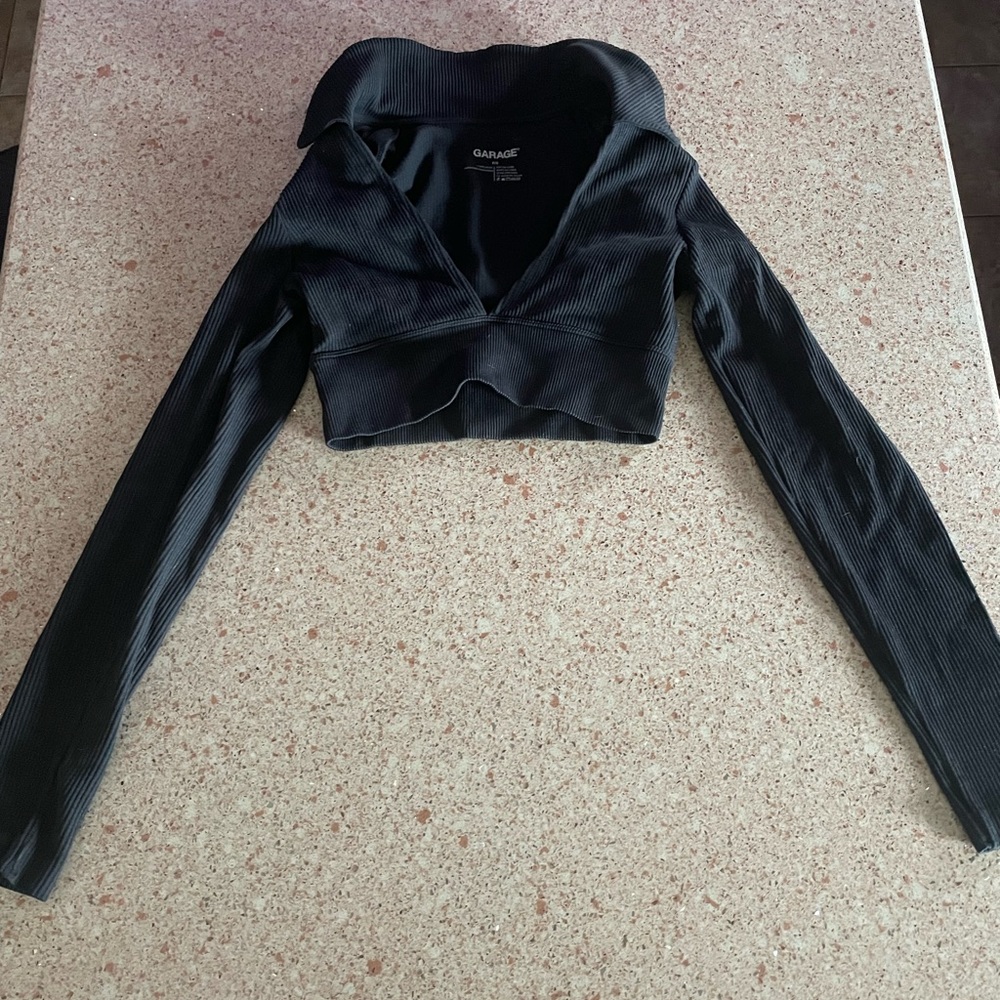 Garage collar shirt crop top